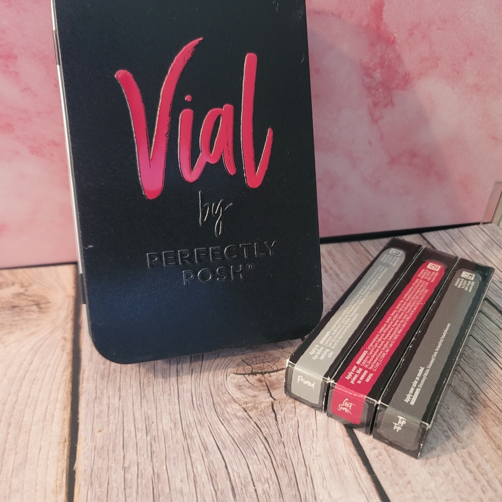 Perfectly Posh Vial Lip Set - Get Some
